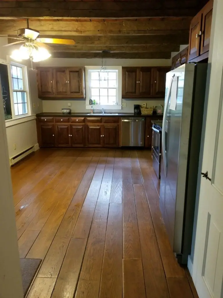 log cabin kitchen