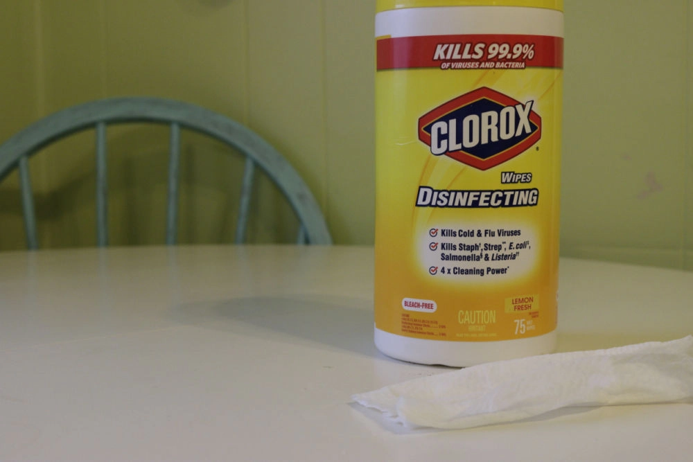 Can you use Clorox wipes on Quartz countertops