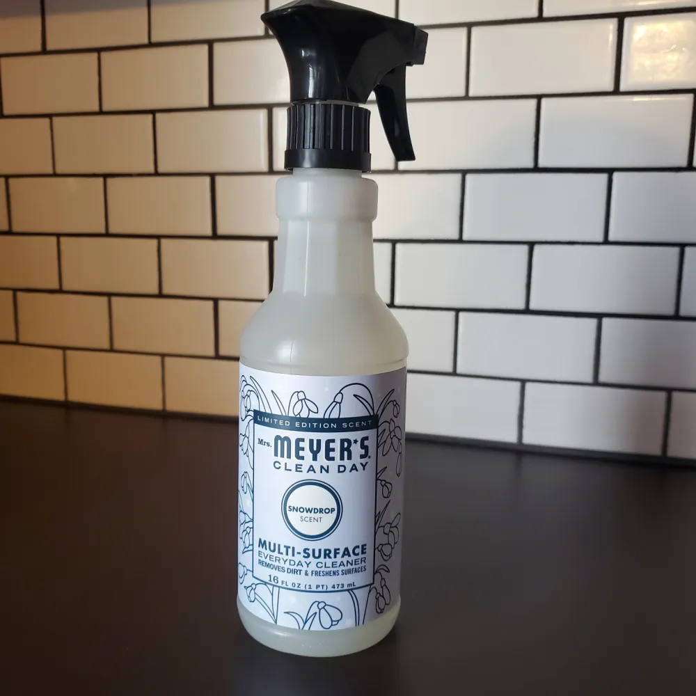 Mrs. Meyer's Snowdrop Scent Review