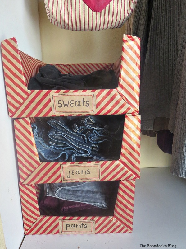 Create your own T-shirt storage boxes.