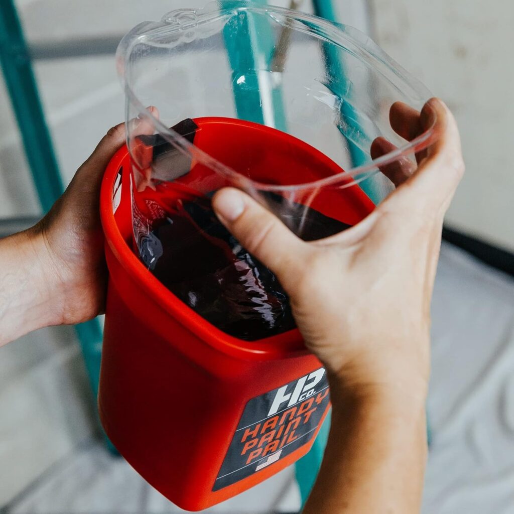 Handy paint pail