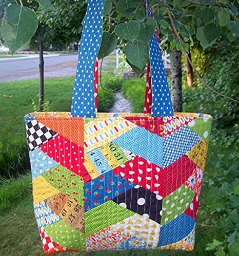 Quilted bag made with precut quilting squares